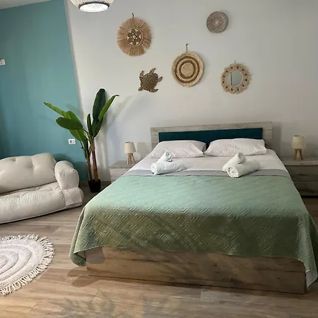 Gjonis House Апартаменты